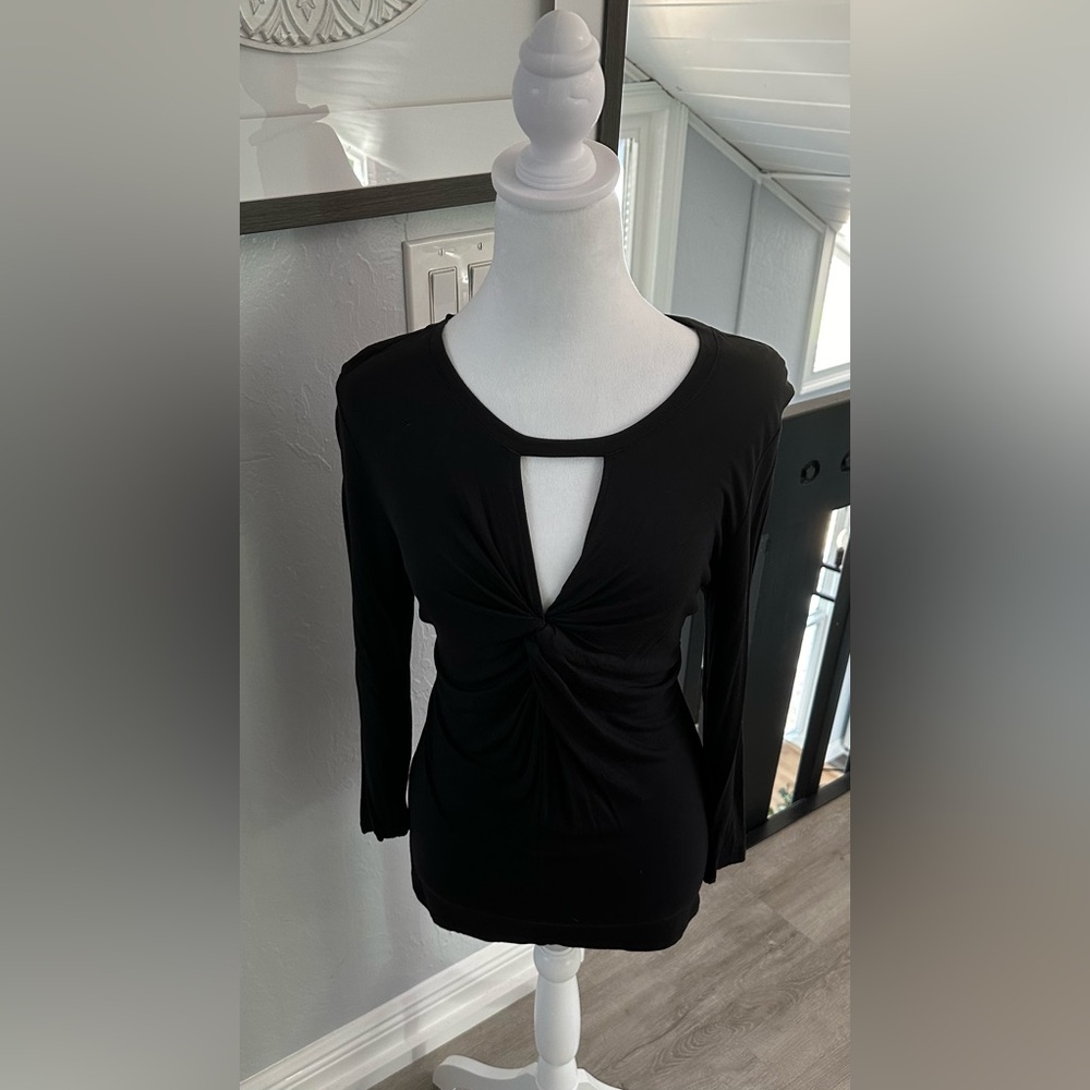 🖤 INC Twist Front Top